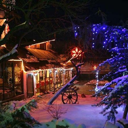 فندق Slănicفي  La Marele Moft المظهر الخارجي الصورة